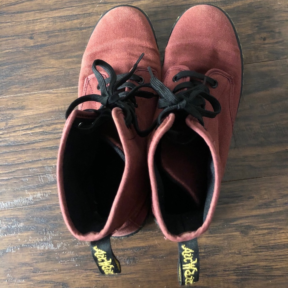 ❌SOLD❌Dr. Marten’s Shoreditch Cherry Red Shoe - Picture 14 of 14